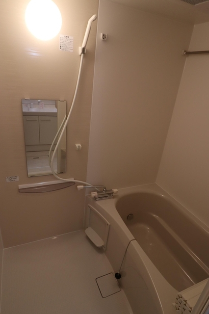 バス・シャワールーム　浴室