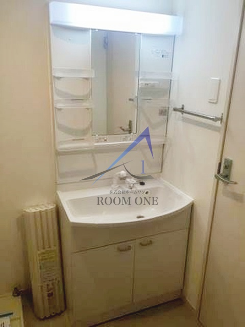 洗面設備　洗面台です。