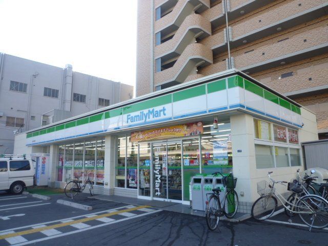 コンビニ　ファミリーマート藤井寺駅前店（コンビニ）まで40m