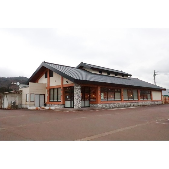 飲食店　かっぱ寿司新飯山店（飲食店）まで1722m