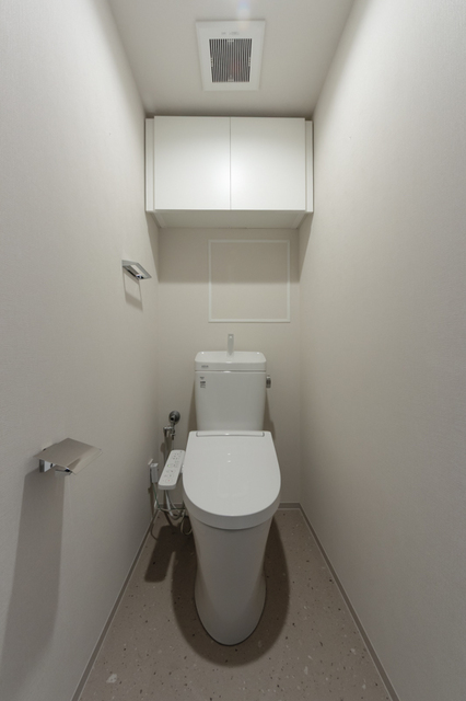 トイレ　※写真は同タイプ住戸です。