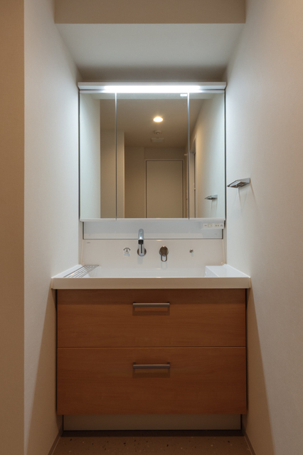 洗面設備　※写真は同タイプ住戸です。