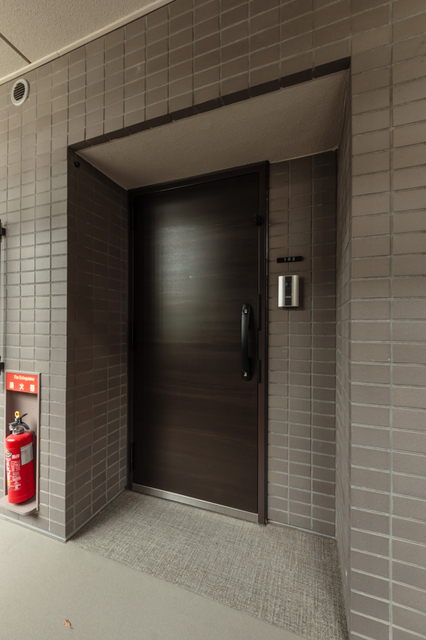 玄関　※写真は同タイプ住戸です。