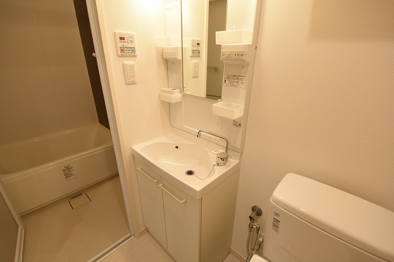 洗面設備　独立洗面化粧台付き☆