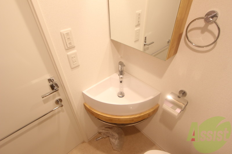 洗面設備　同タイプ別号室の写真です。