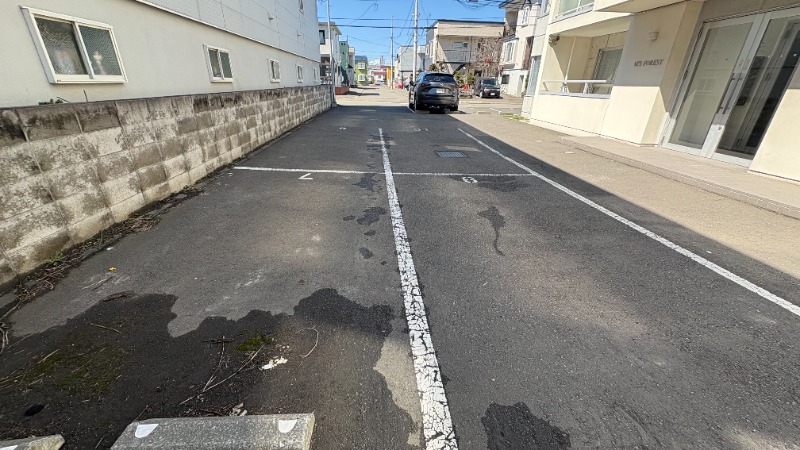 駐車場　駐車場