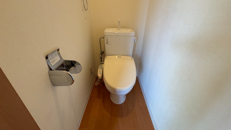 トイレ　ウォシュレット付きトイレ