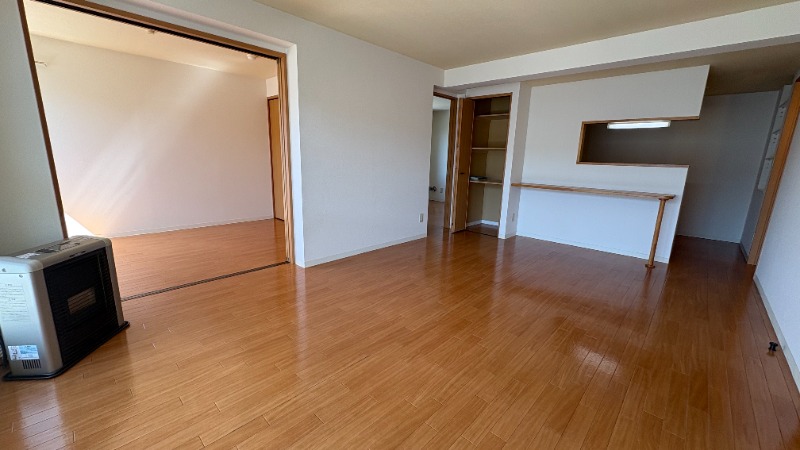 居室・リビング　広々リビング