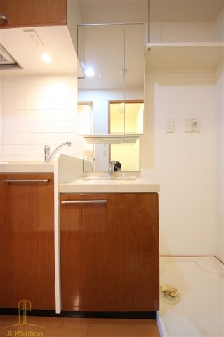 洗面設備　エステムコート大阪城北天満の杜