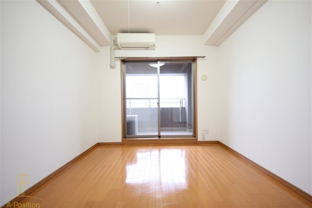 居室・リビング　エステムコート大阪城北天満の杜