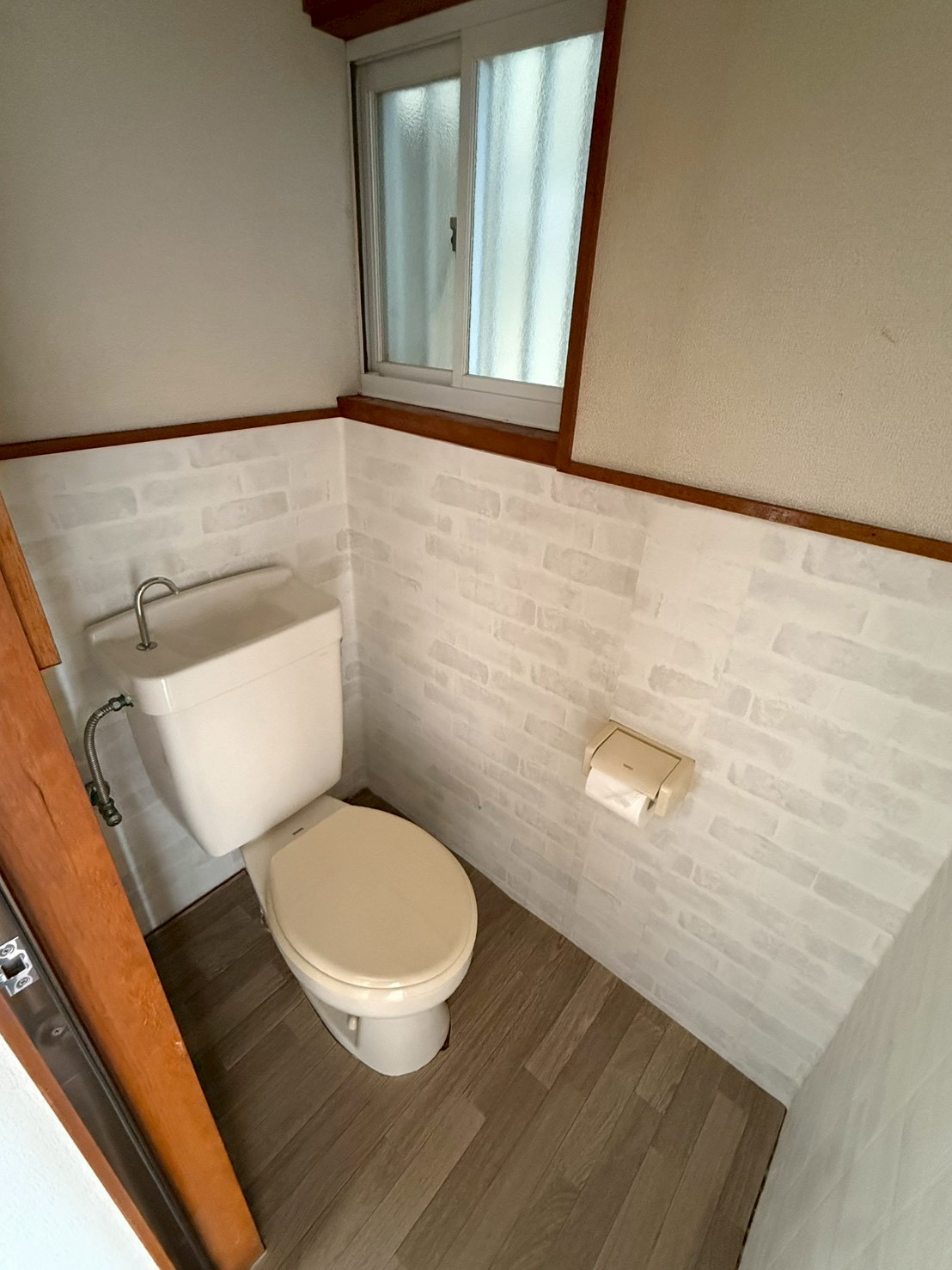 離宮前町1丁目貸家のトイレ写真
