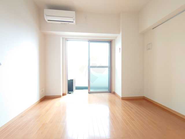 居室・リビング　写真は同マンションの別部屋となります。