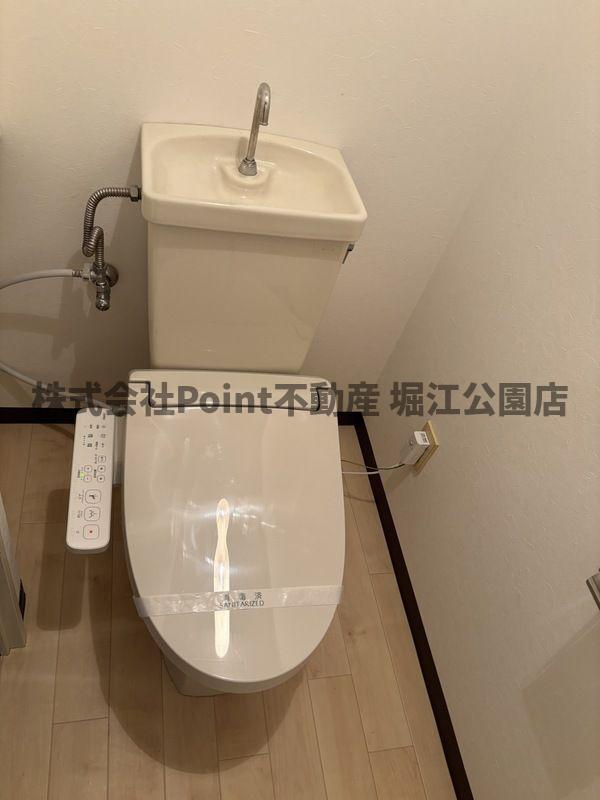 近鉄大阪線 大阪上本町駅 徒歩9分 10階建 築42年のトイレ写真
