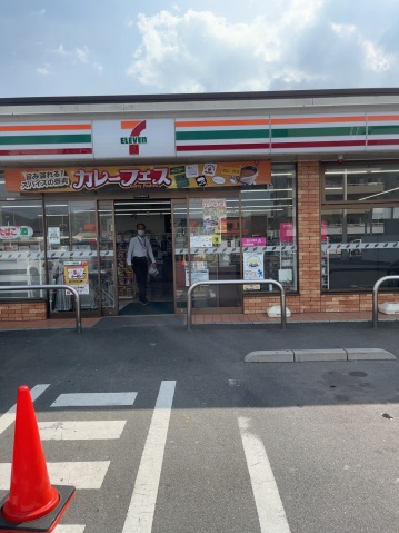 コンビニ　セブンイレブン岡山津島京町店（コンビニ）まで57m