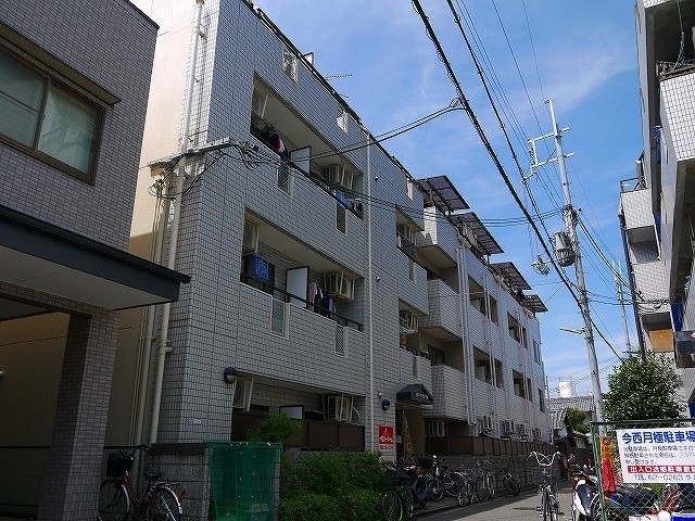建物外観　外はこのようになっています