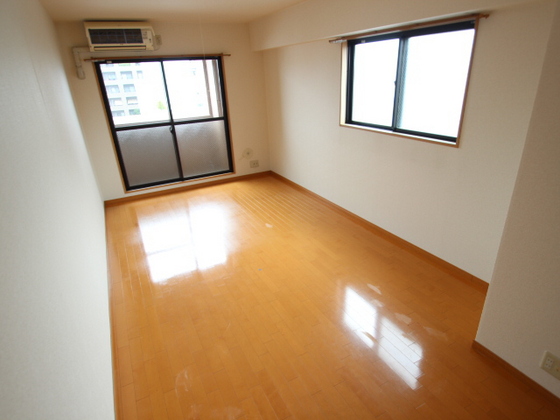 居室・リビング　※別部屋の写真です