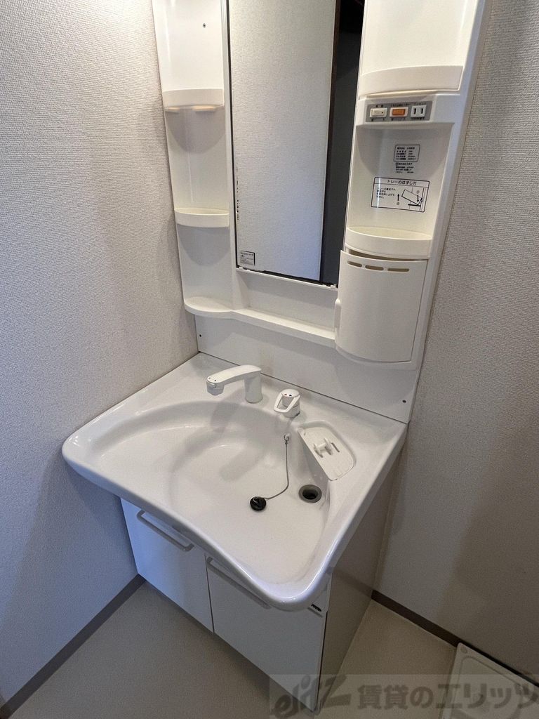 洗面設備　下駄箱