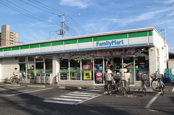 コンビニ　ファミリーマート さいたま沼影一丁目店（コンビニ）まで186m