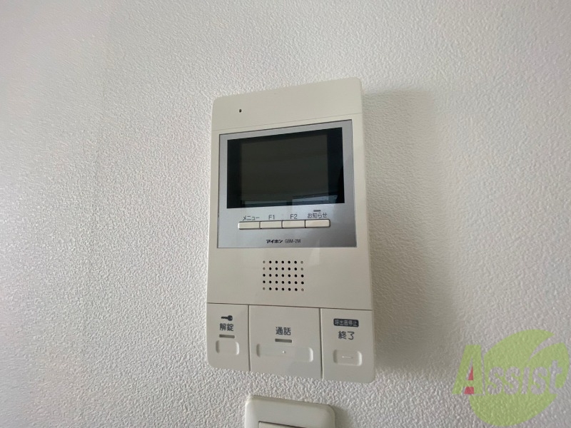 セキュリティ　ＴＶモニター付インターホンです。来客者の顔が見えるので安心！