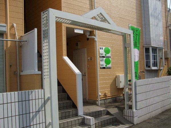 エントランス　物件入り口