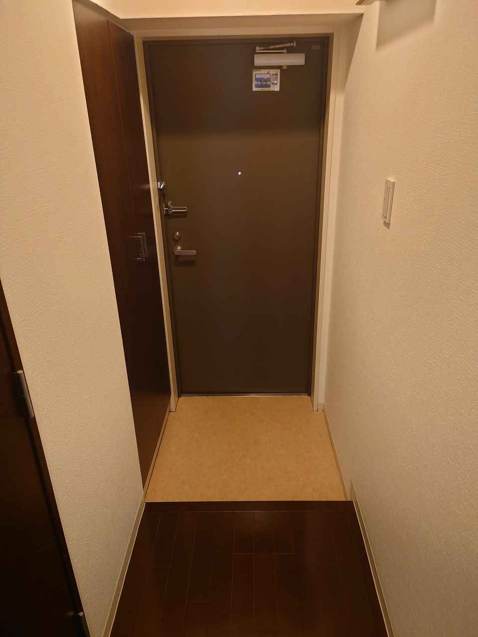 玄関　玄関