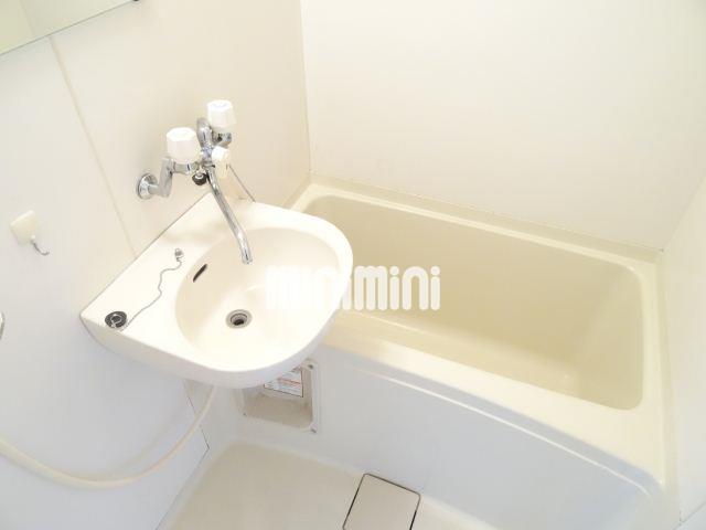 バス・シャワールーム　トイレと別の浴室は使いやすいですね