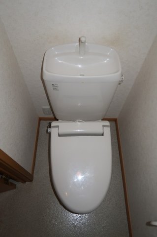 トイレ　トイレもきれいです