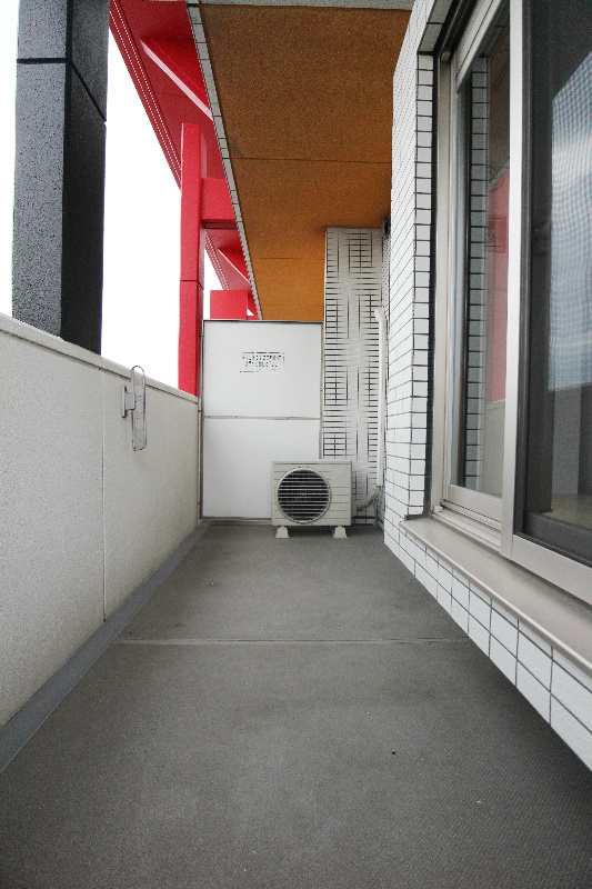 バルコニー　※別号室の参考写真です。