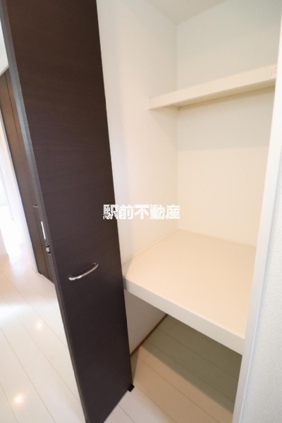 収納　写真は別部屋