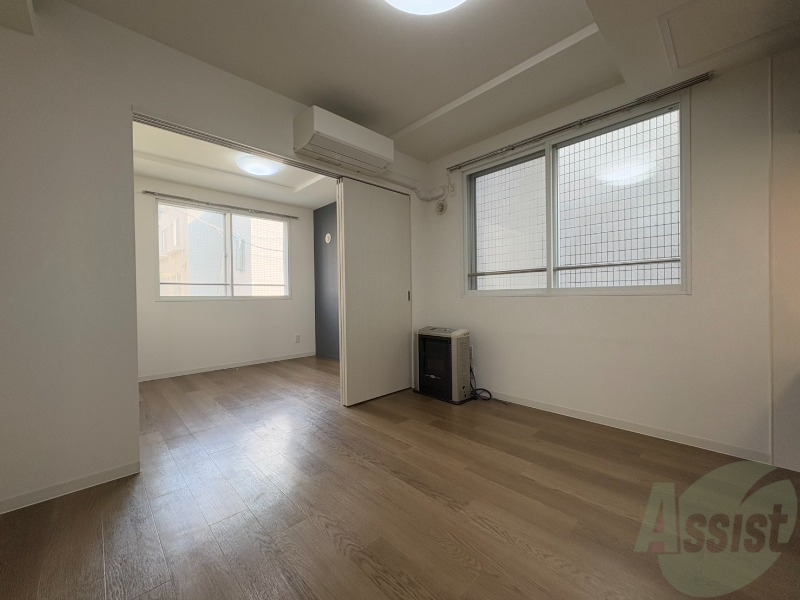 居室・リビング　広くてキレイなお部屋が広がっていて、充実した生活が送れそう。