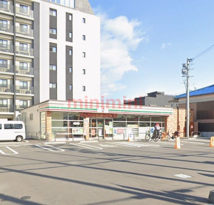 コンビニ　セブンイレブン高槻南松原町店（コンビニ）まで501m