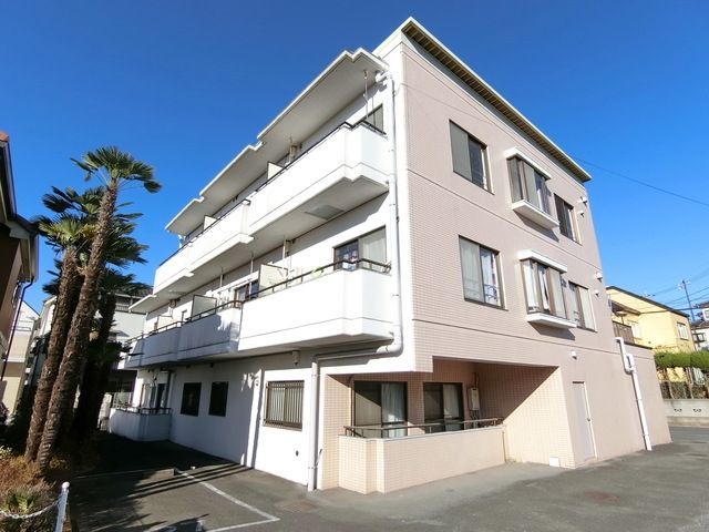 建物外観　☆少しピンクがかかって可愛い外観☆