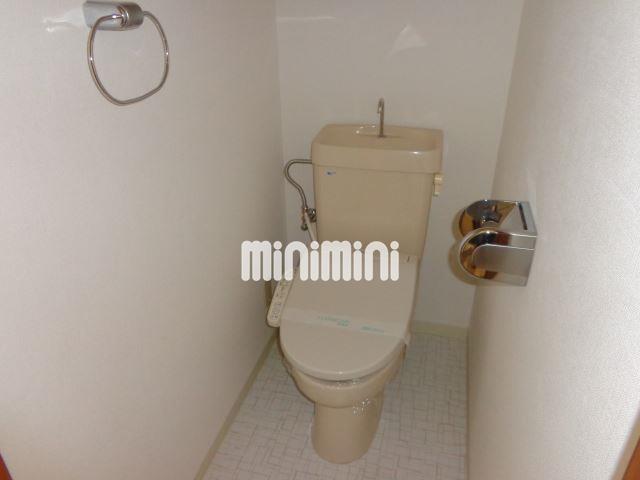 トイレ　ウォシュレット完備のトイレです