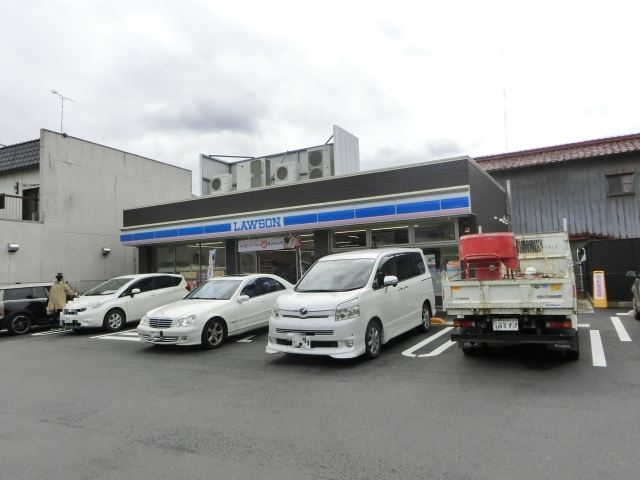 コンビニ　ローソン（コンビニ）まで180m