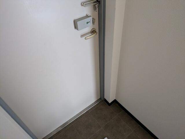 玄関　シューズボックス有ります
