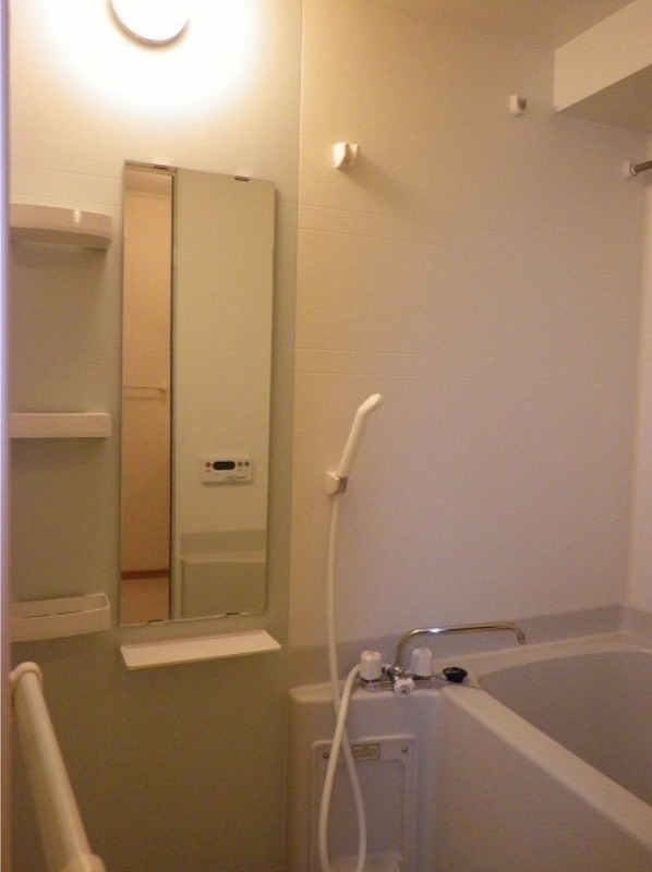 バス・シャワールーム　図面と現状に相違がある場合には現状を優先