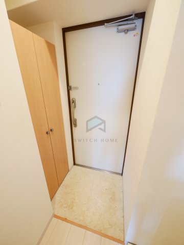 玄関　※同シリーズマンションの写真を掲載しています。