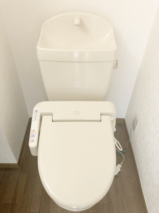トイレ　温水洗浄便座