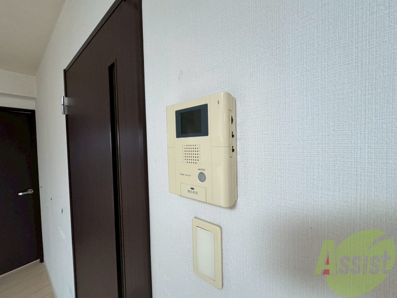 その他設備　ＴＶモニター付インターホンです。来客者の顔が見えるので安心！