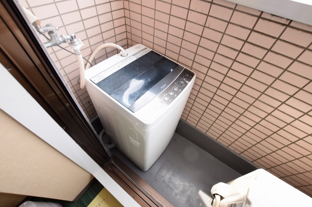 その他　室外洗濯機置場