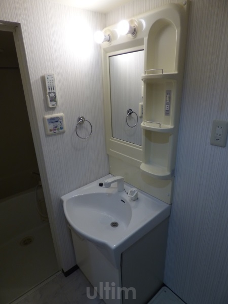 洗面設備　※他部屋のため参考までにご覧ください