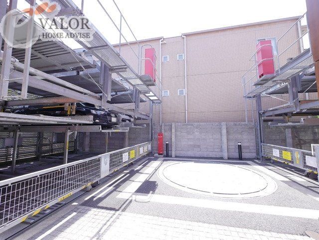 駐車場　駐車場