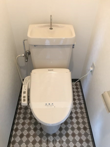 トイレ　写真は流用。参考までに