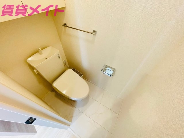 トイレ　同タイプの部屋写真です。