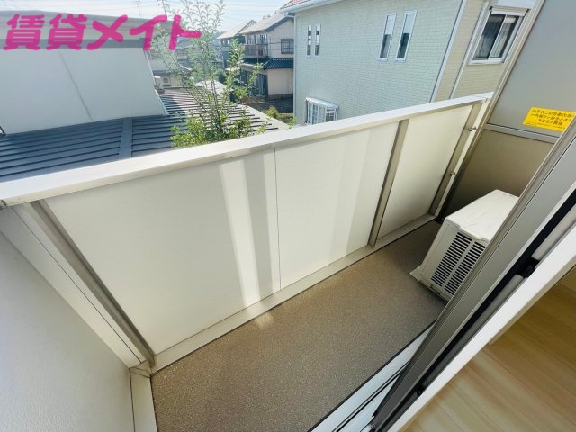 バルコニー　同タイプの部屋写真です。