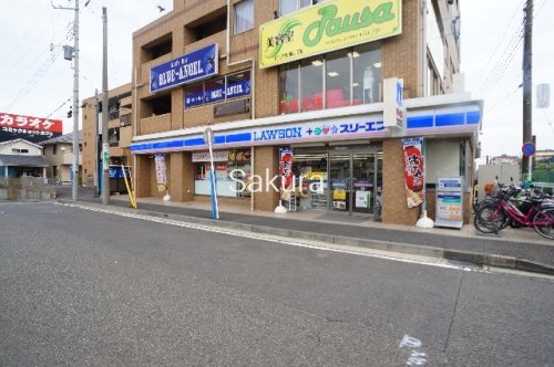 コンビニ　ローソン（コンビニ）まで831m
