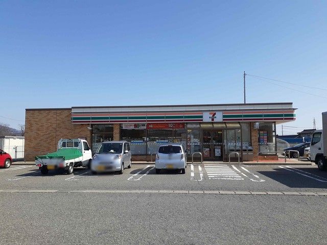 コンビニ　セブンイレブン平田町飛鳥店（コンビニ）まで400m