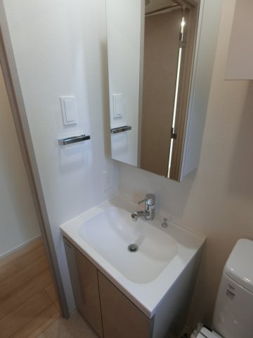 洗面設備　他のお部屋の参考写真となります。