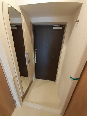 玄関　収納もある玄関です