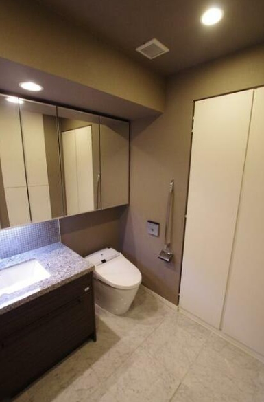 トイレ　※こちらのお写真は他部屋になり参考写真です